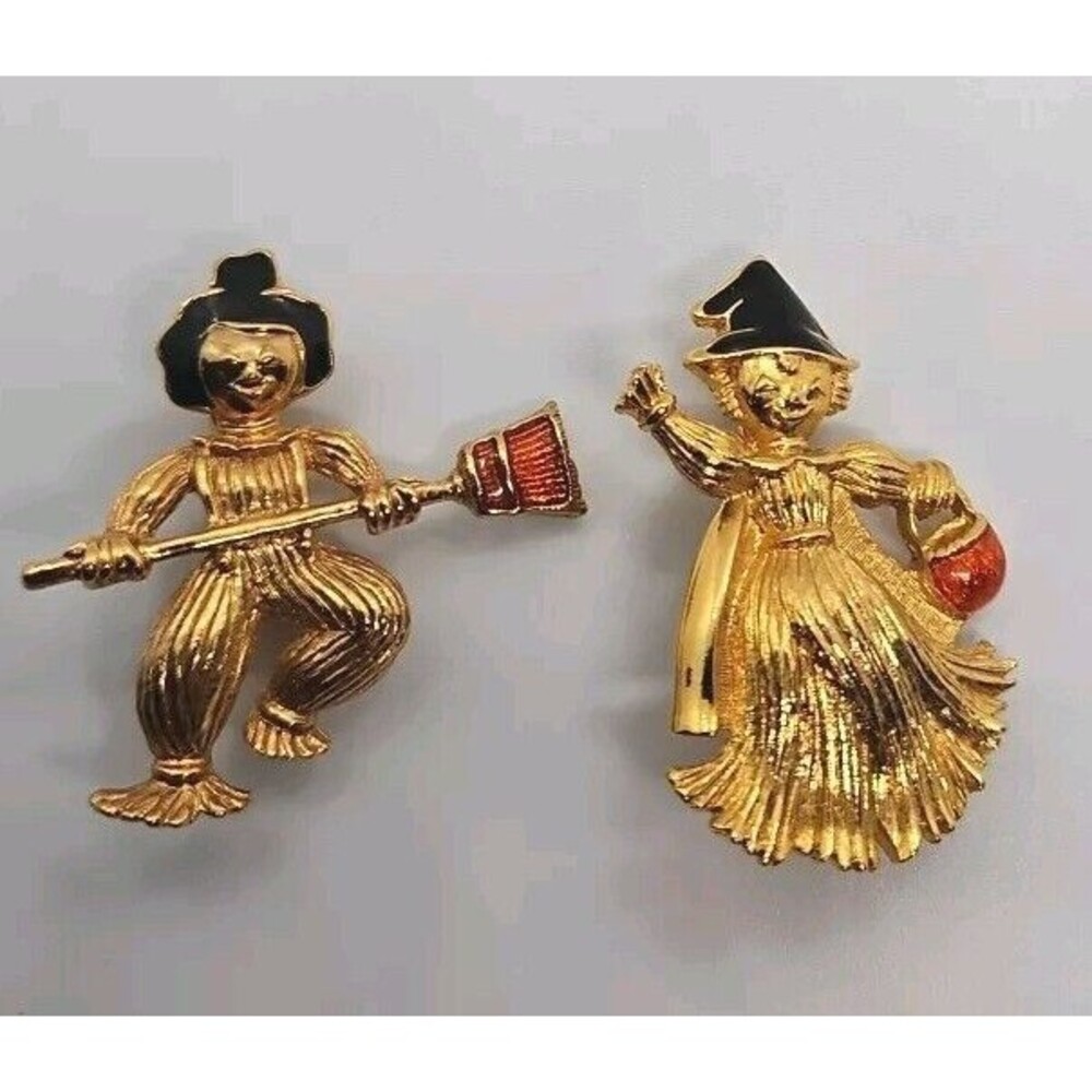 2 Vintage Avon Gold Tone Enamel Halloween Scatter Pins Scarecrow & Witch